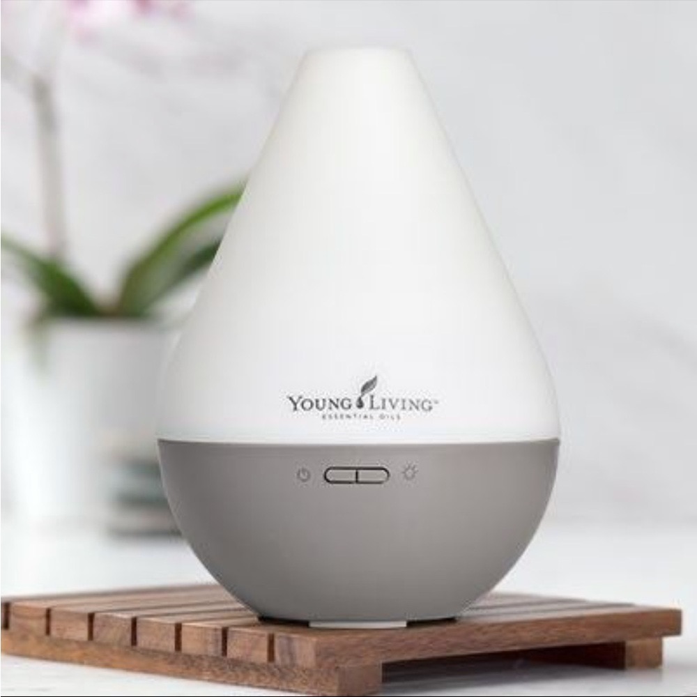 Young Living Dewdrop Diffuser